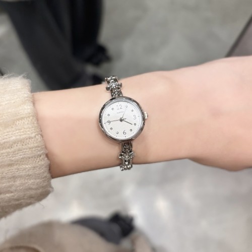 01A922E7-6993-42A7-A6B4-D3823FF8D5B5