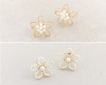 フラワーピアス